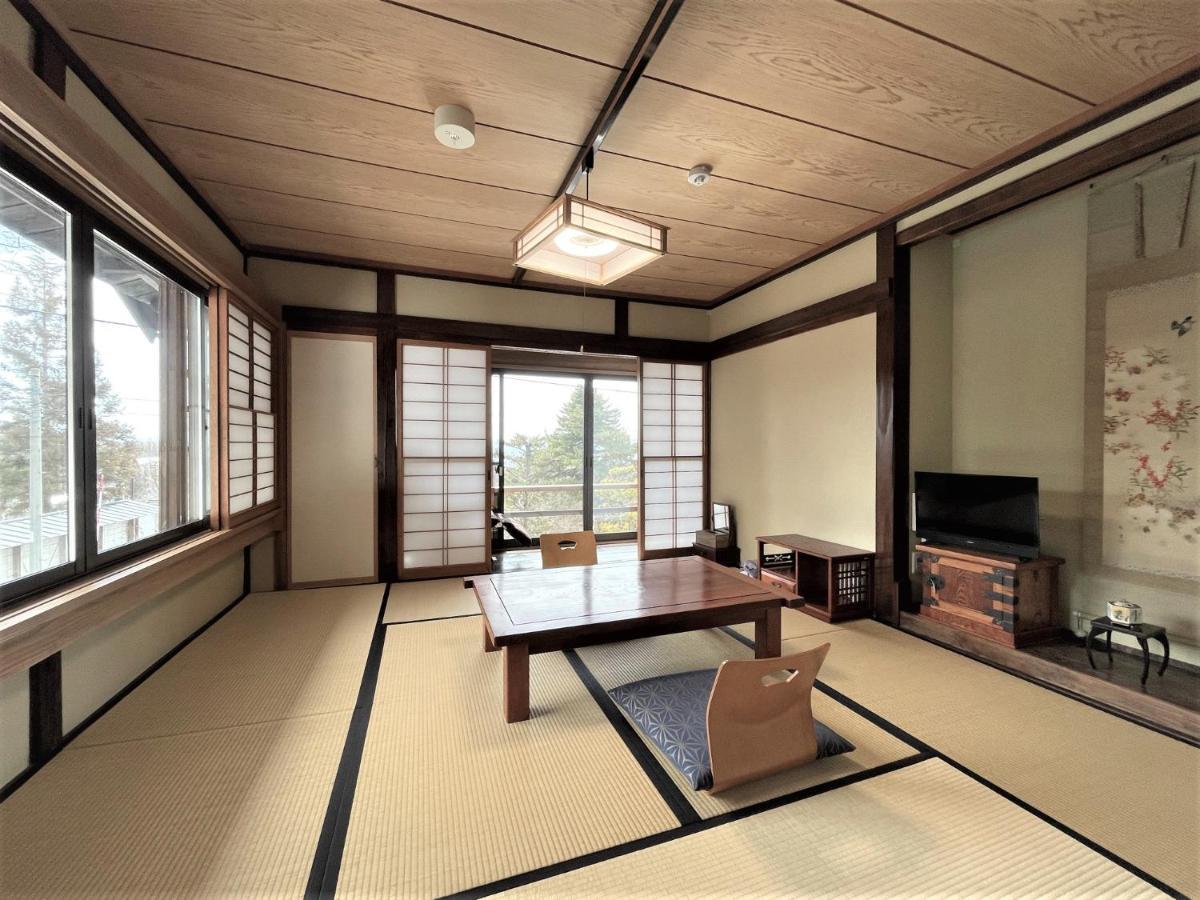 宿屋白金家 Yadoya-Shiroganeya 1日1組限定2名から8名様まで 全館貸切り 伝統的建造物の旅籠宿 Traditional Culture Experience Nagano Ngoại thất bức ảnh